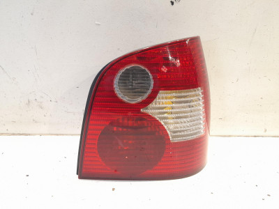 PILOTO TRASERO DERECHO VOLKSWAGEN POLO 2005