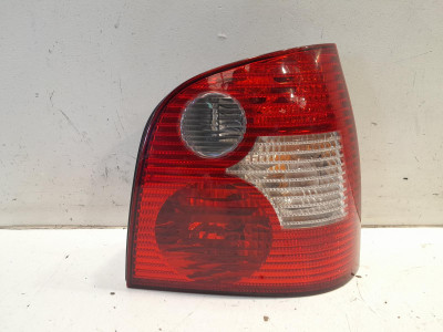 PILOTO TRASERO DERECHO VOLKSWAGEN POLO 2004
