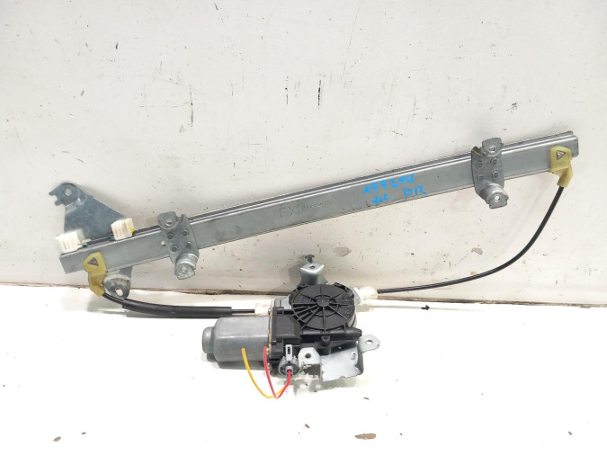 ELEVALUNAS DELANTERO DERECHO NISSAN NOTE 2007