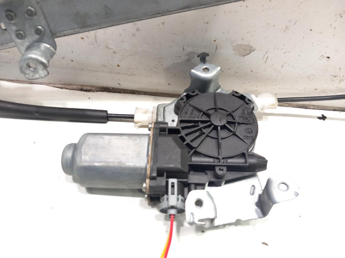 ELEVALUNAS DELANTERO DERECHO NISSAN NOTE 2007
