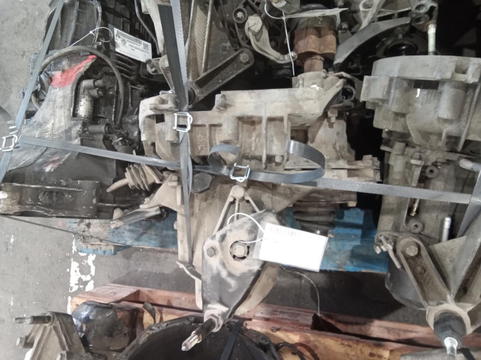 CAJA CAMBIOS RENAULT MEGANE 1996
