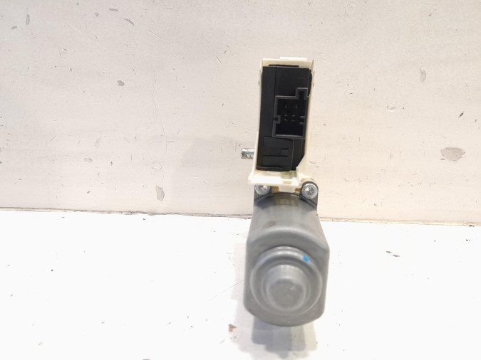 ELEVALUNAS DELANTERO IZQUIERDO LEXUS UX 2005