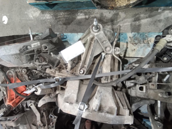 CAJA CAMBIOS RENAULT CLIO 2005