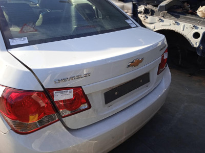 PORTON TRASERO CHEVROLET CRUZE BLANCO 40343