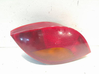 PILOTO TRASERO IZQUIERDO FORD KA 2003