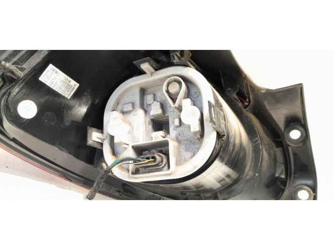 PILOTO TRASERO DERECHO FIAT BRAVO 2008