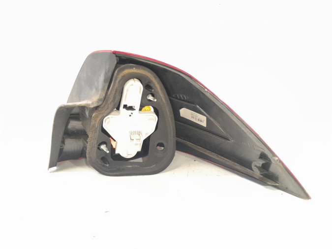PILOTO TRASERO IZQUIERDO RENAULT MEGANE 2005