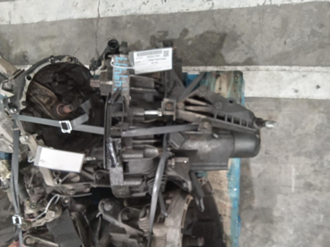 CAJA CAMBIOS RENAULT CLIO 1998
