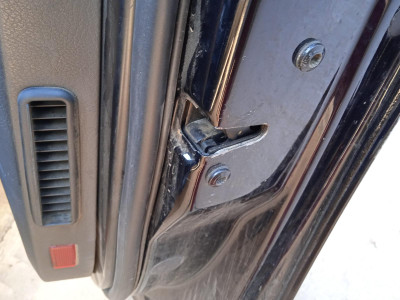 CERRADURA PUERTA DELANTERA DERECHA VOLKSWAGEN TOUAREG 2005