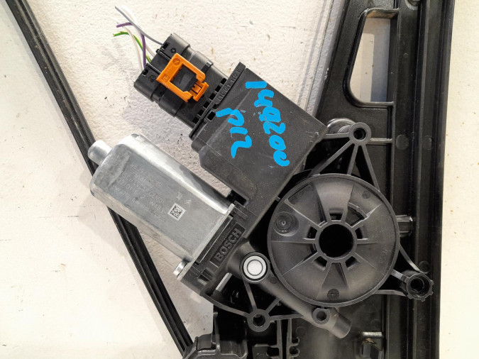 ELEVALUNAS DELANTERO DERECHO PEUGEOT 5008 2021