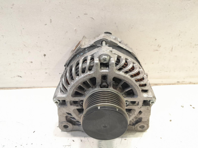 Alternador NISSAN QASHQAI 2013