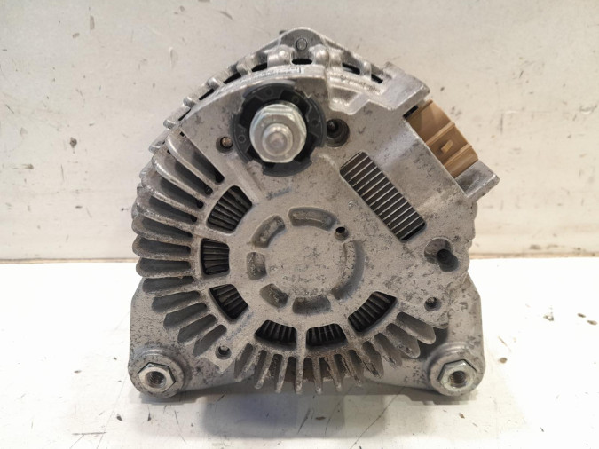 Alternador NISSAN QASHQAI 2013