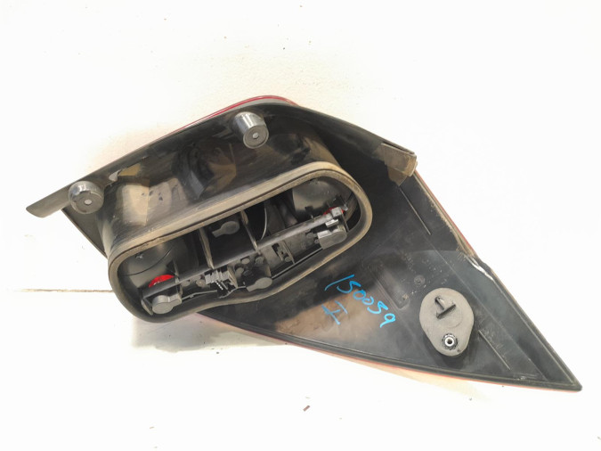PILOTO TRASERO IZQUIERDO RENAULT LAGUNA 2007