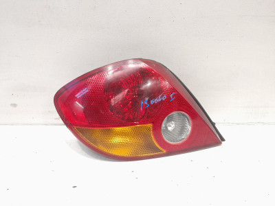 PILOTO TRASERO DERECHO AUDI COUPE 2003