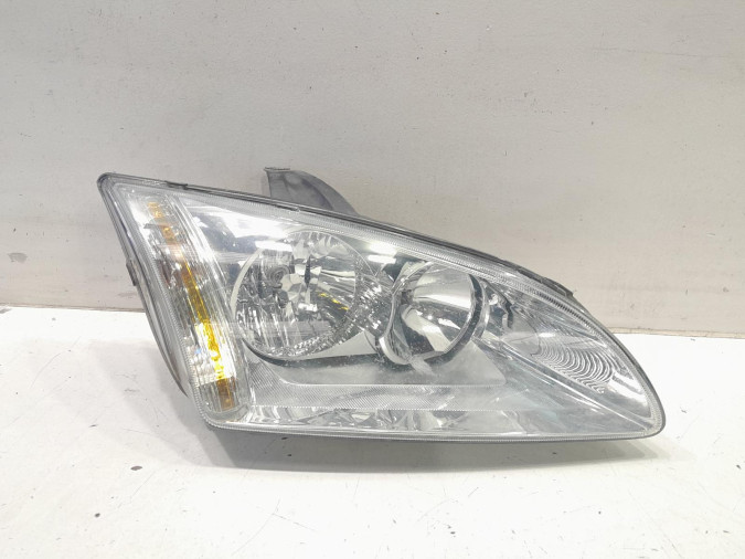 FARO DELANTERO DERECHO FORD FOCUS 2005