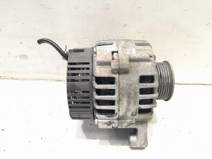 Alternador AUDI A4 2003