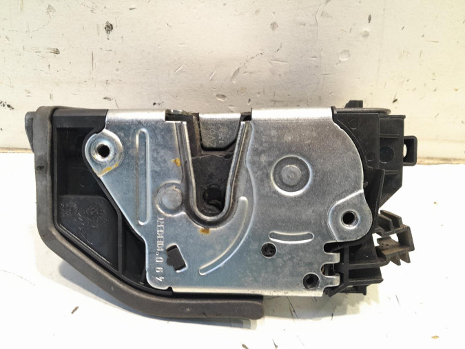 CERRADURA PUERTA DELANTERA IZQUIERDA BMW SERIE 1 2006