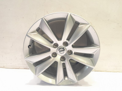 LLANTA SO VOLVO V60 2021