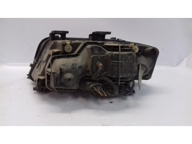FARO DELANTERO DERECHO AUDI A1 2001
