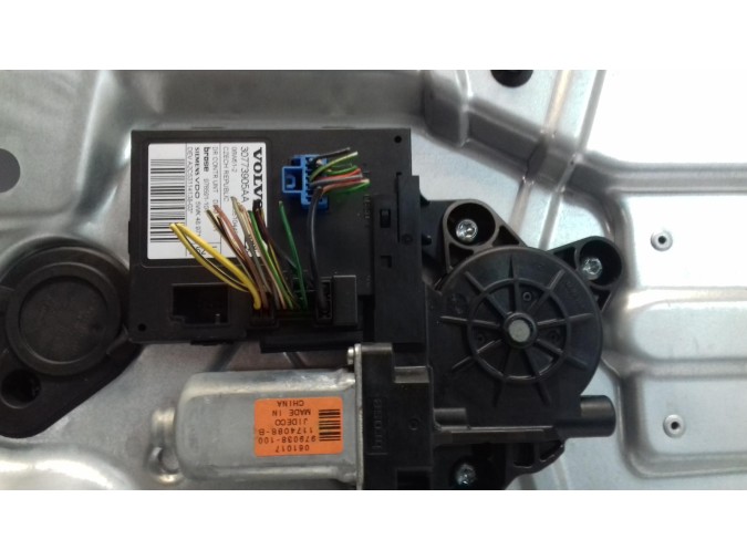 ELEVALUNAS DELANTERO IZQUIERDO VOLVO C30 2007