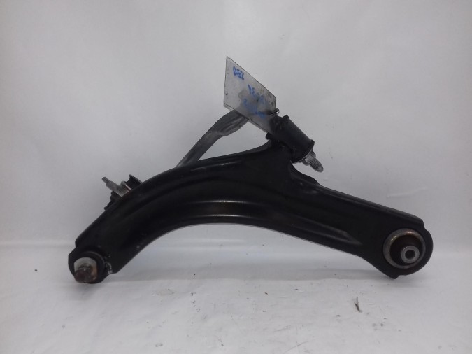TRAPECIO INFERIOR DELANTERO IZQUIERDO RENAULT MODUS 2005