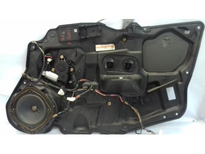 ELEVALUNAS DELANTERO DERECHO MAZDA 6 2003