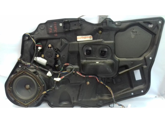 ELEVALUNAS DELANTERO DERECHO MAZDA 6 2003