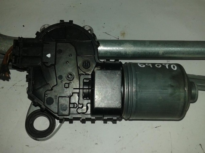 MOTOR LIMPIAPARABRISAS DELANTERO BMW SERIE 3 2003