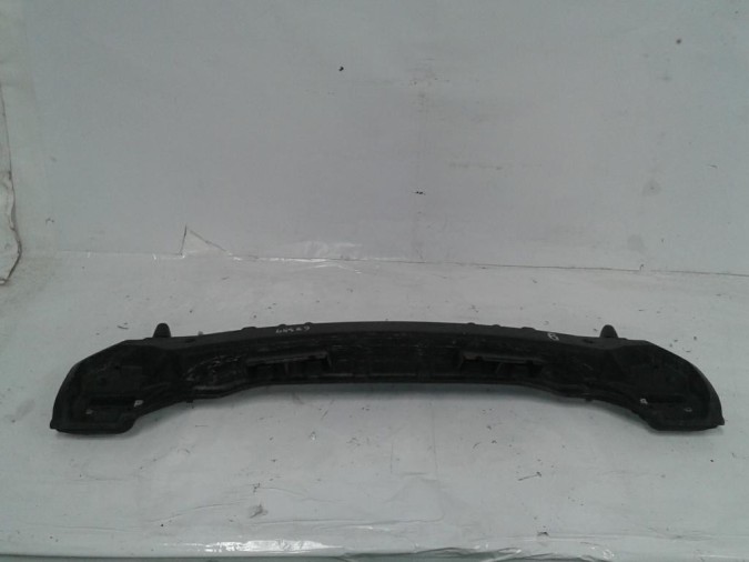 REFUERZO DE PARAGOLPES DELANTERO SUBARU FORESTER 2001