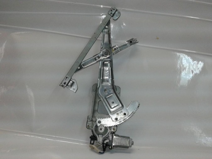 ELEVALUNAS TRASERO DERECHO SUBARU FORESTER 2001