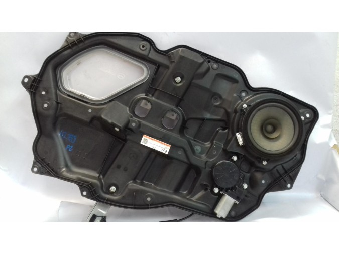 ELEVALUNAS DELANTERO DERECHO MAZDA 2 2010