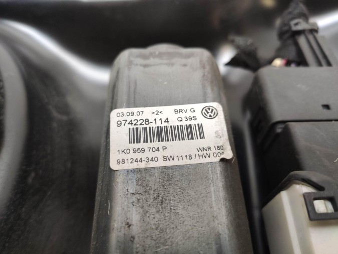 ELEVALUNAS DELANTERO IZQUIERDO VOLKSWAGEN PASSAT 39521