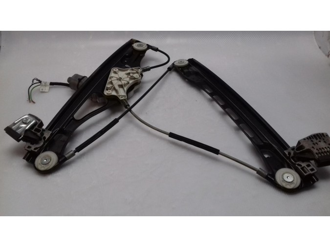 ELEVALUNAS DELANTERO DERECHO MERCEDES CLASE E 2003