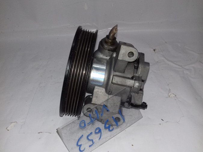 BOMBA SERVODIRECCION MERCEDES VITO 2000