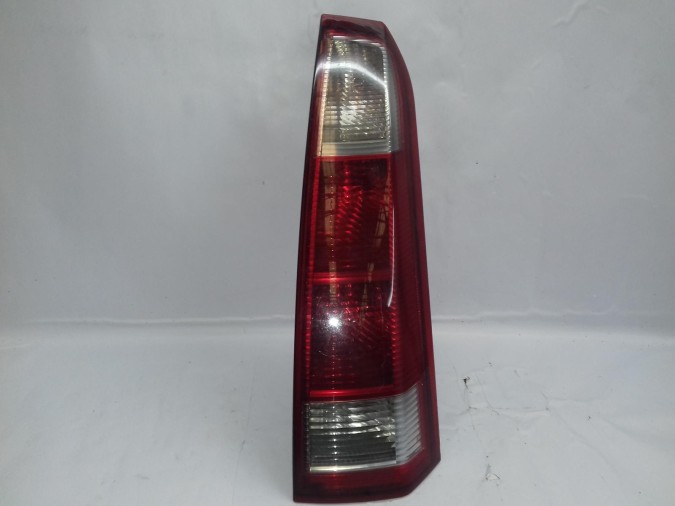 PILOTO TRASERO DERECHO OPEL MERIVA 2005