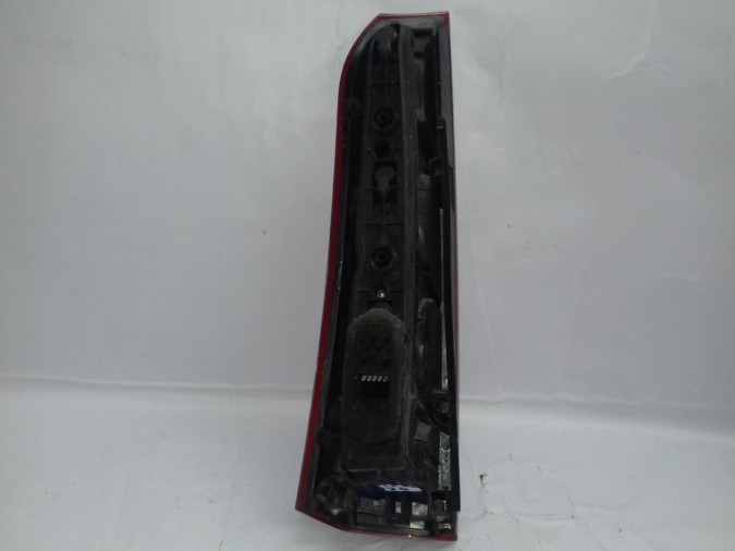 PILOTO TRASERO DERECHO OPEL MERIVA 2005