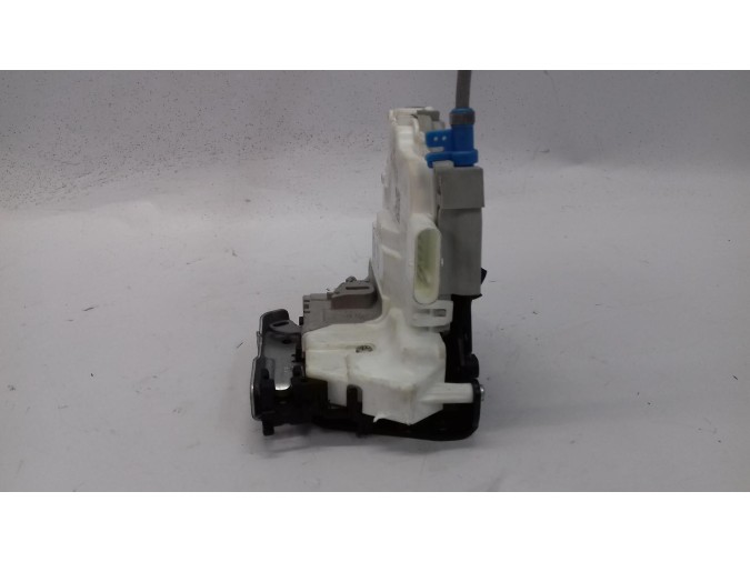 CERRADURA PUERTA DELANTERA DERECHA AUDI A3 2019