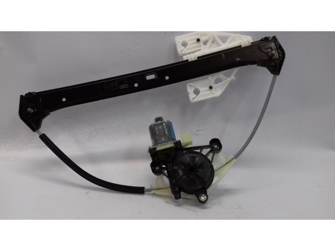 ELEVALUNAS TRASERO DERECHO AUDI A3 2019
