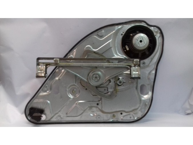 ELEVALUNAS TRASERO IZQUIERDO FORD FOCUS 2005