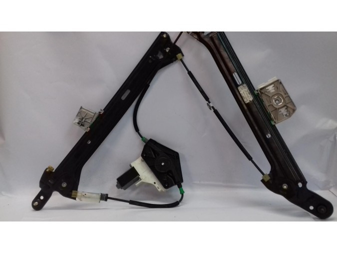 ELEVALUNAS DELANTERO DERECHO AUDI A5 2011