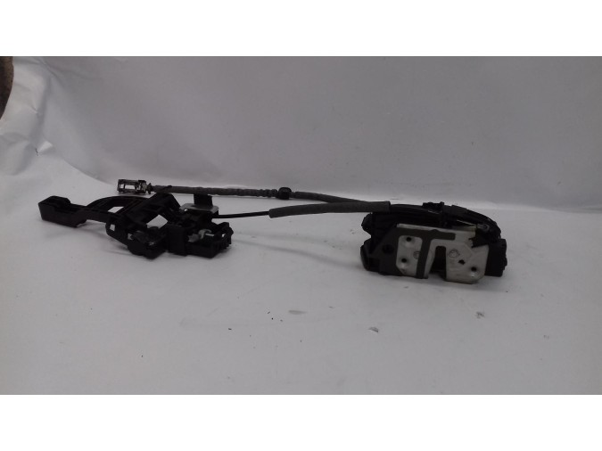 CERRADURA PUERTA DELANTERA DERECHA FORD FOCUS 2015