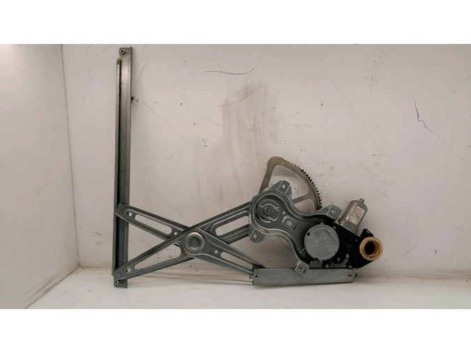 ELEVALUNAS DELANTERO IZQUIERDO TOYOTA AURIS 2007