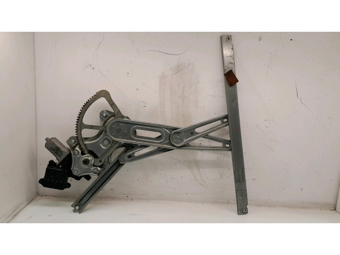ELEVALUNAS DELANTERO IZQUIERDO TOYOTA AURIS 2007