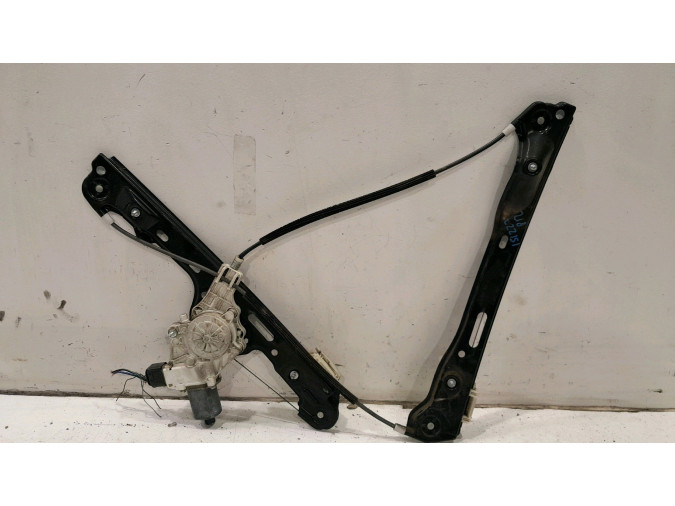 ELEVALUNAS DELANTERO DERECHO BMW SERIE 1 38533
