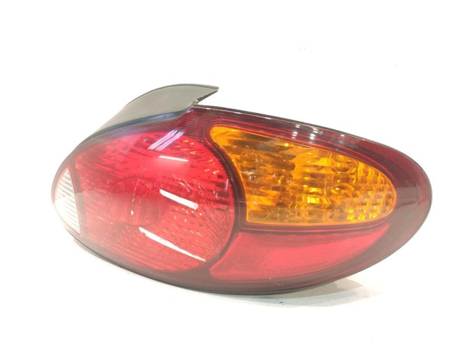 PILOTO TRASERO DERECHO HYUNDAI LANTRA 2000