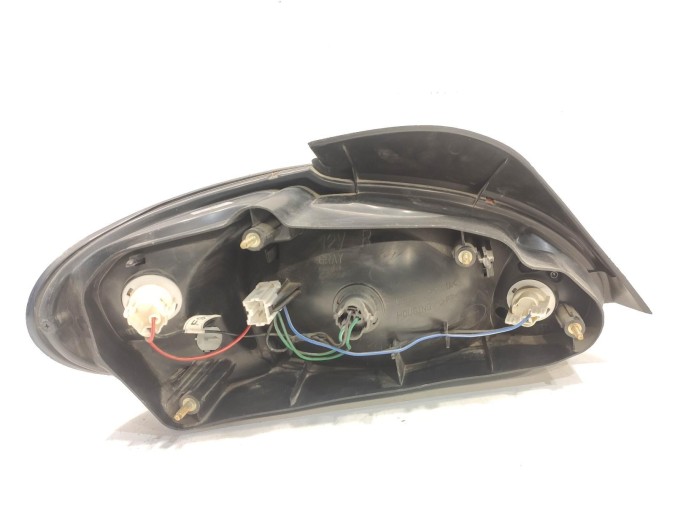 PILOTO TRASERO DERECHO HYUNDAI LANTRA 2000