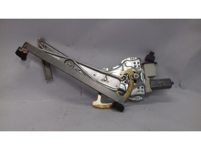 ELEVALUNAS DELANTERO DERECHO CHRYSLER GRAND VOYAGER 2004