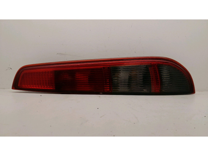 PILOTO TRASERO DERECHO FORD FOCUS 2005