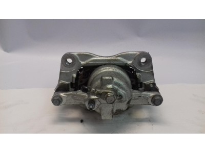 PINZA DELANTERA DERECHA TOYOTA AURIS 2017