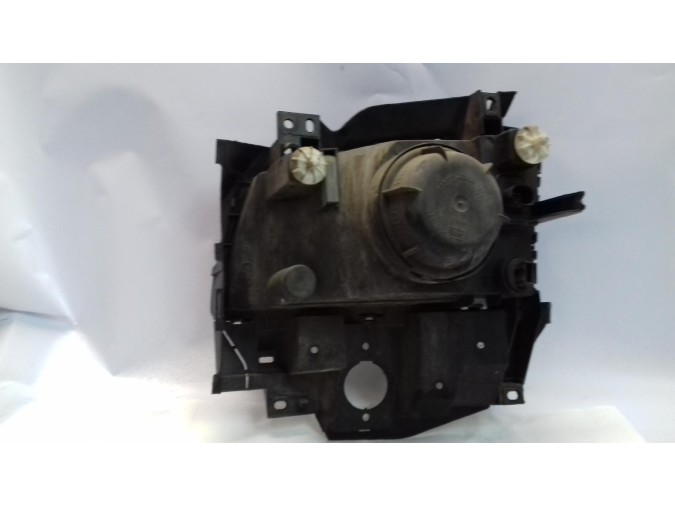 FARO DELANTERO DERECHO VOLKSWAGEN GOLF 1997